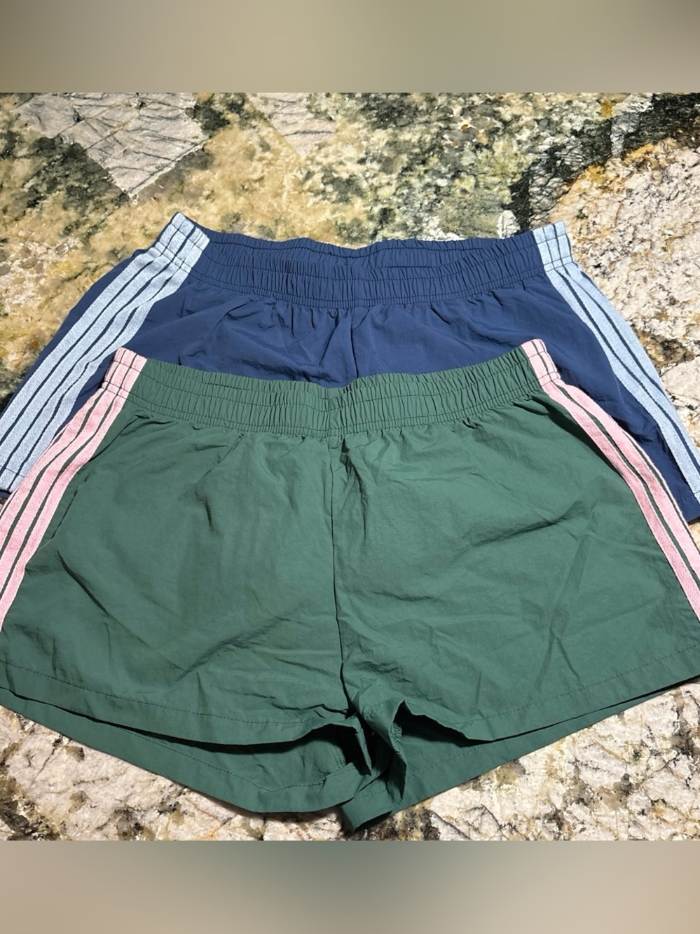 Selling two shirts for the price of one SHEIN Bundle set